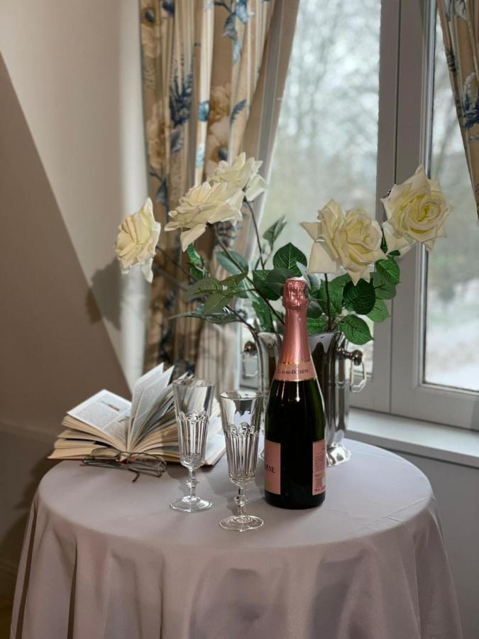 Domaine De L'Orangerie Du Chateau De Motteville Chambres D'Hotes ภายนอก รูปภาพ